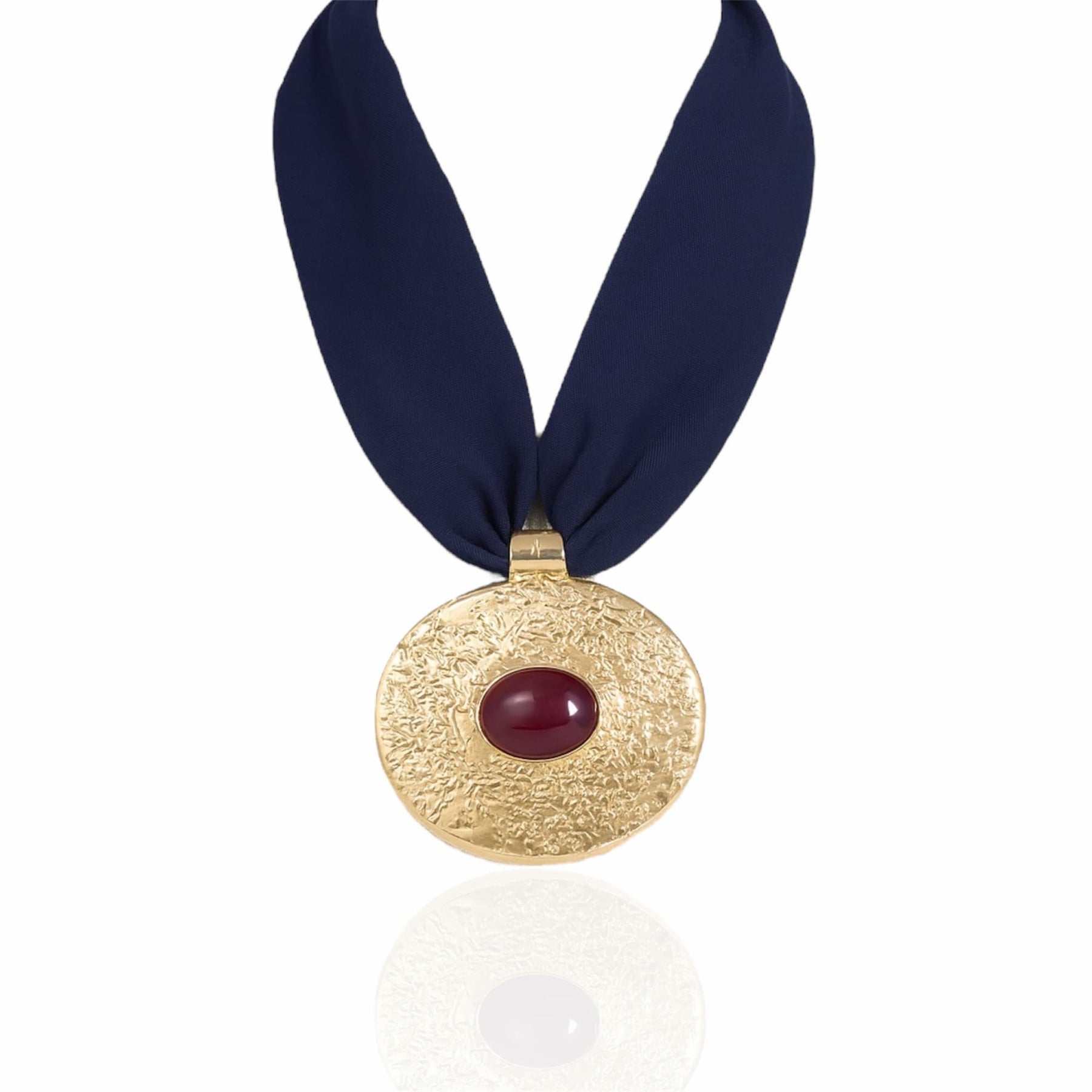 Colar Tecido com Pedra e Pingente Dourado Oval
