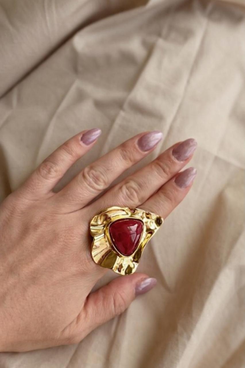 Anel Ajustável Orgânico com Resina no Dourado