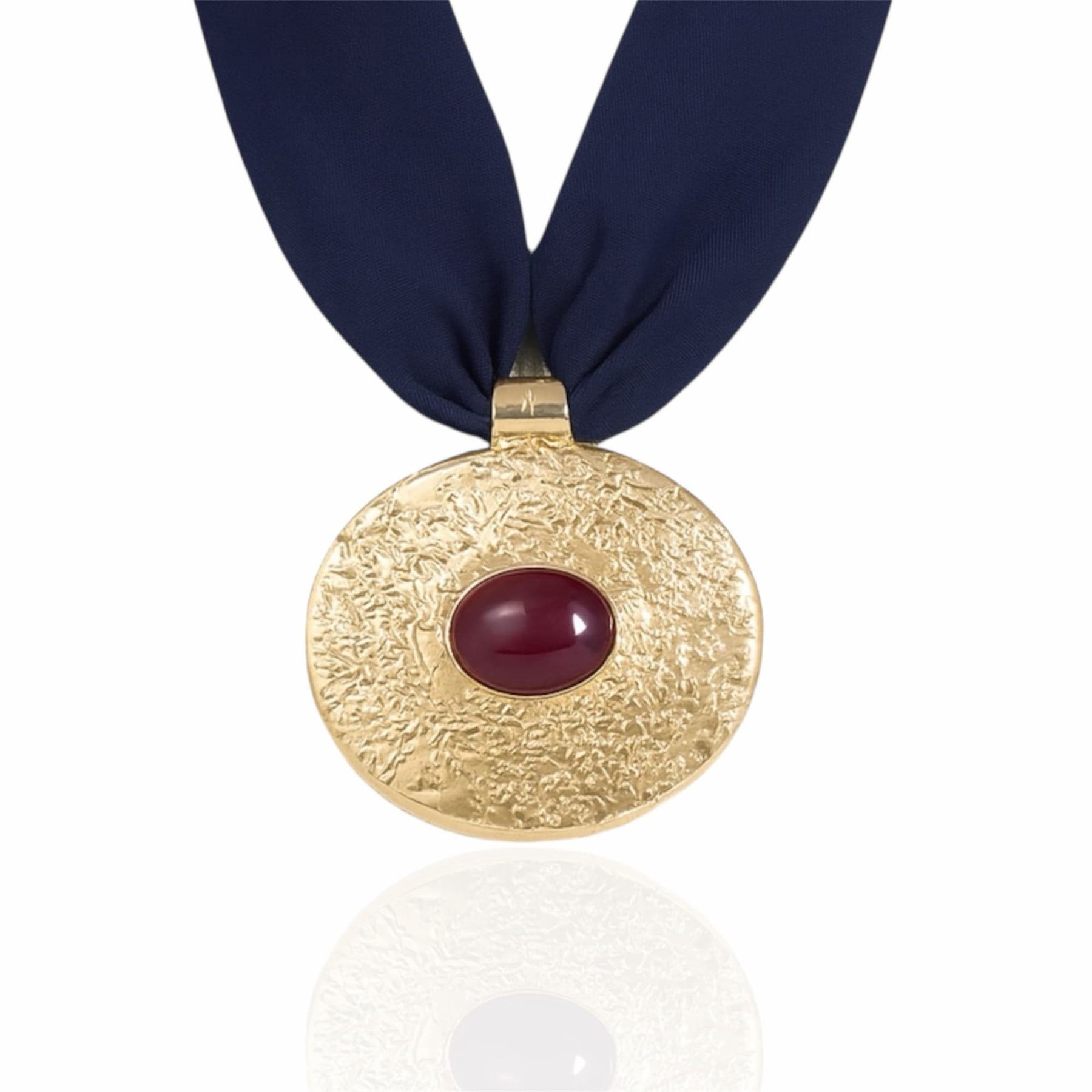 Colar Tecido com Pedra e Pingente Dourado Oval