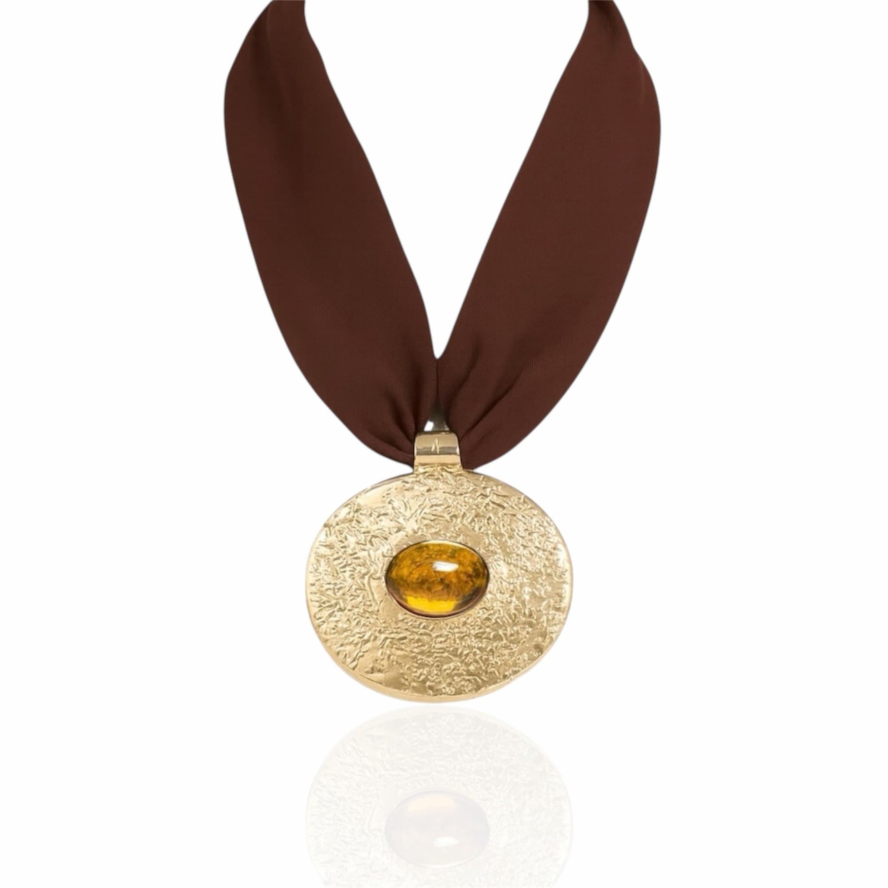 Colar Tecido com Pedra e Pingente Dourado Oval