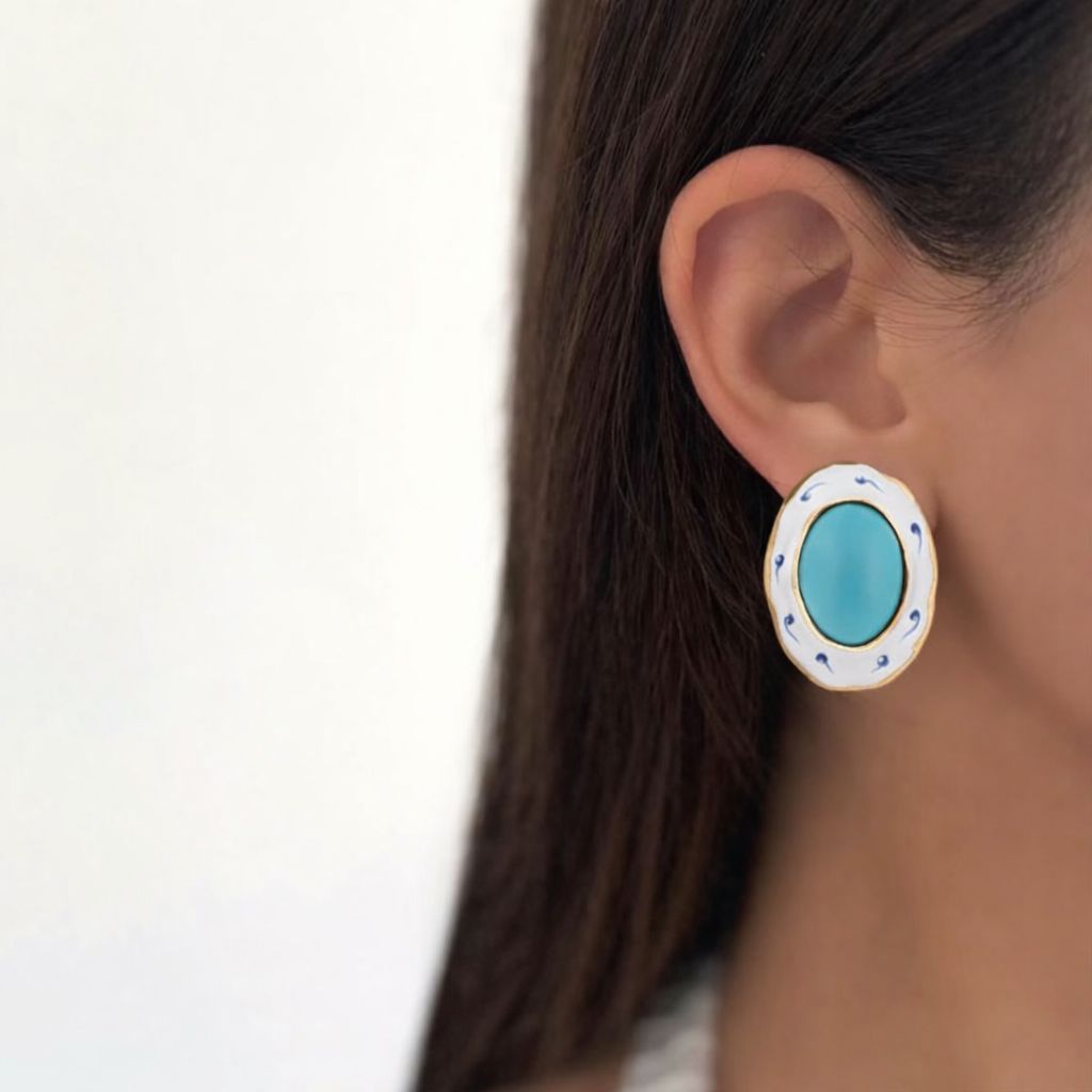Brinco Azul Turquesa com Pedra Oval Dourado e Esmaltado Branco