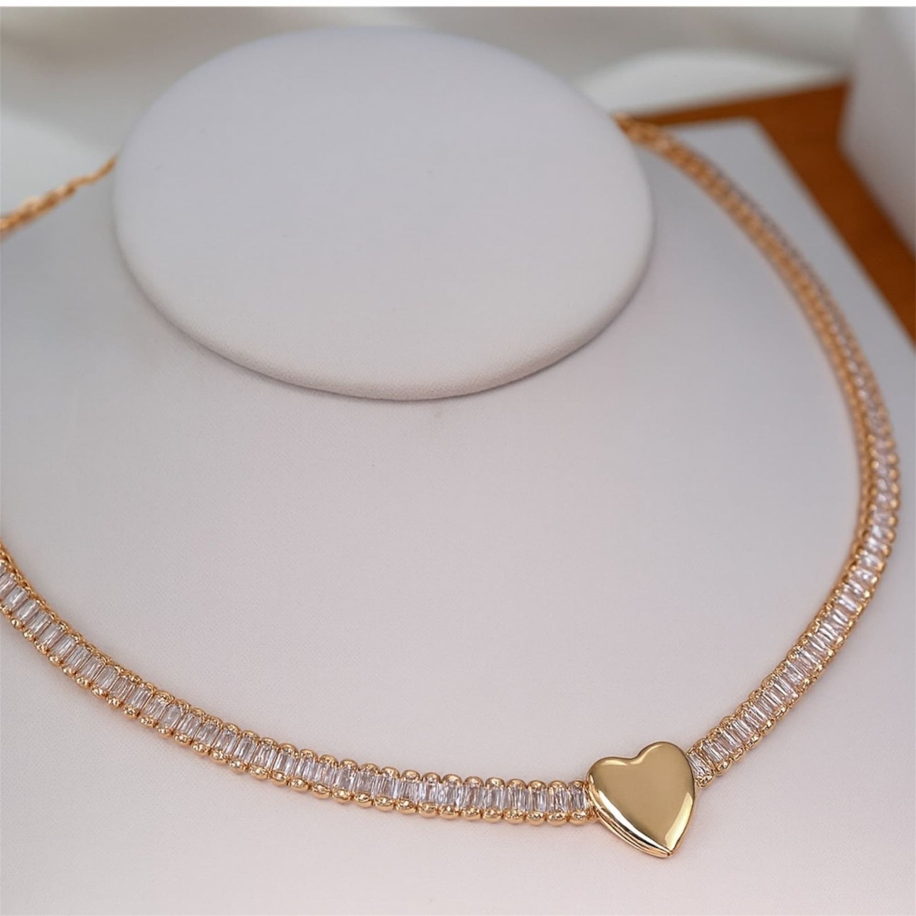 Choker Riviera Cristal com Coração Dourado