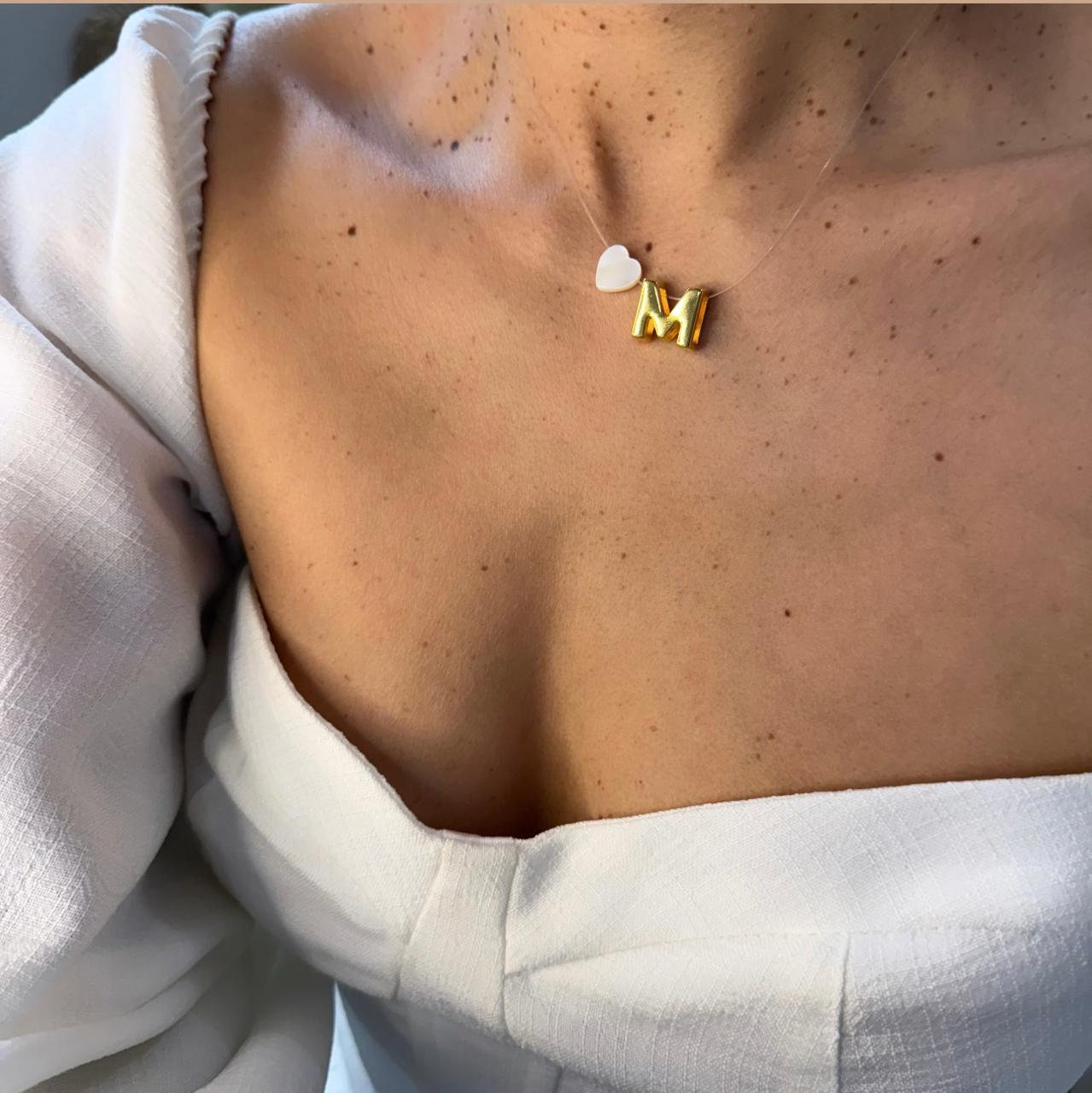 Choker de Nylon com Pingente de Letra Dourada