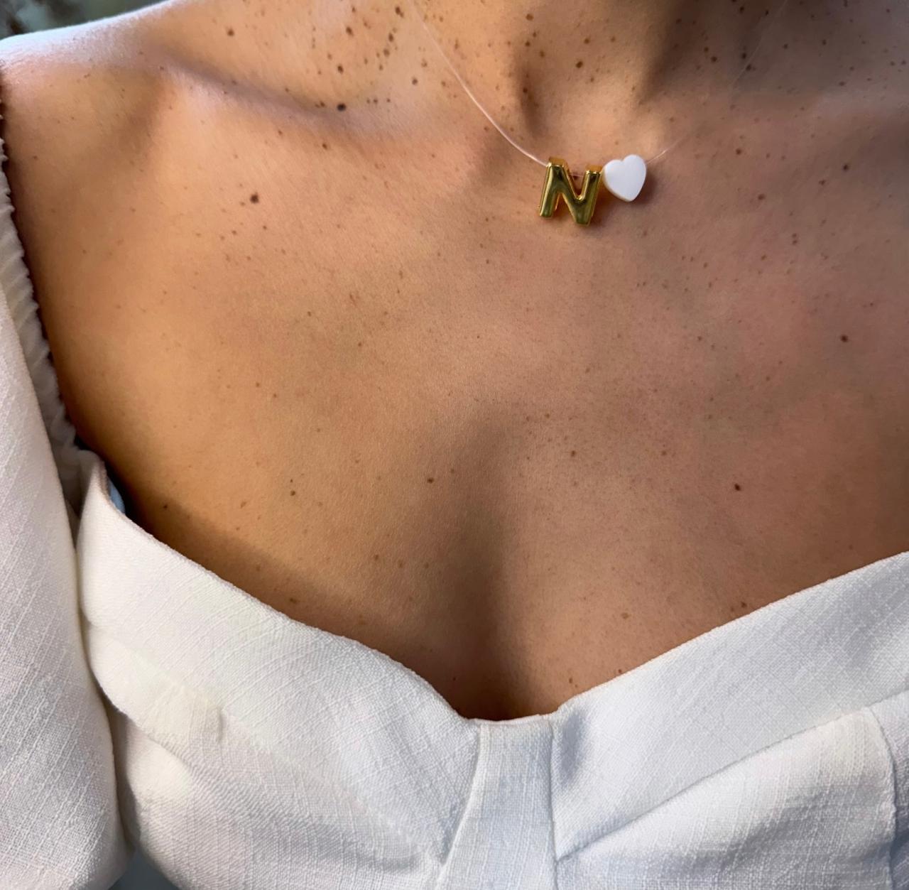 Choker de Nylon com Pingente de Letra Dourada