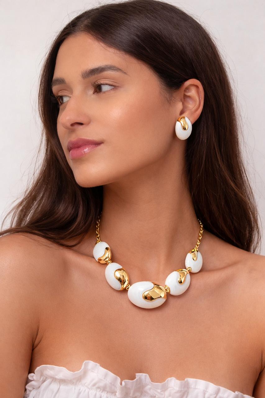 Conjunto Colar e Brinco Dourado Esmaltado