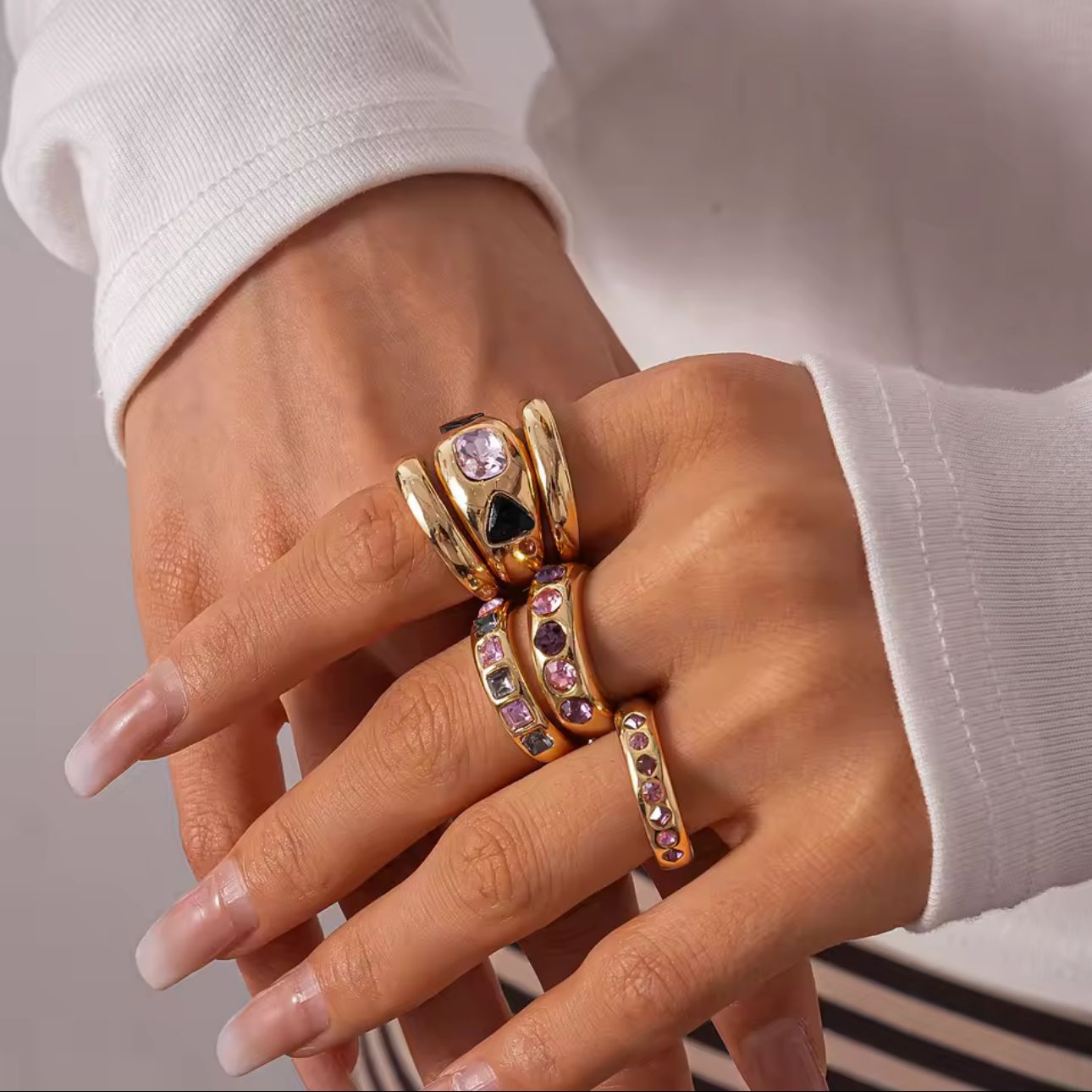 Jogo de Anel Cravejado com Zircônia Ametista e Rosa Tamanho 18