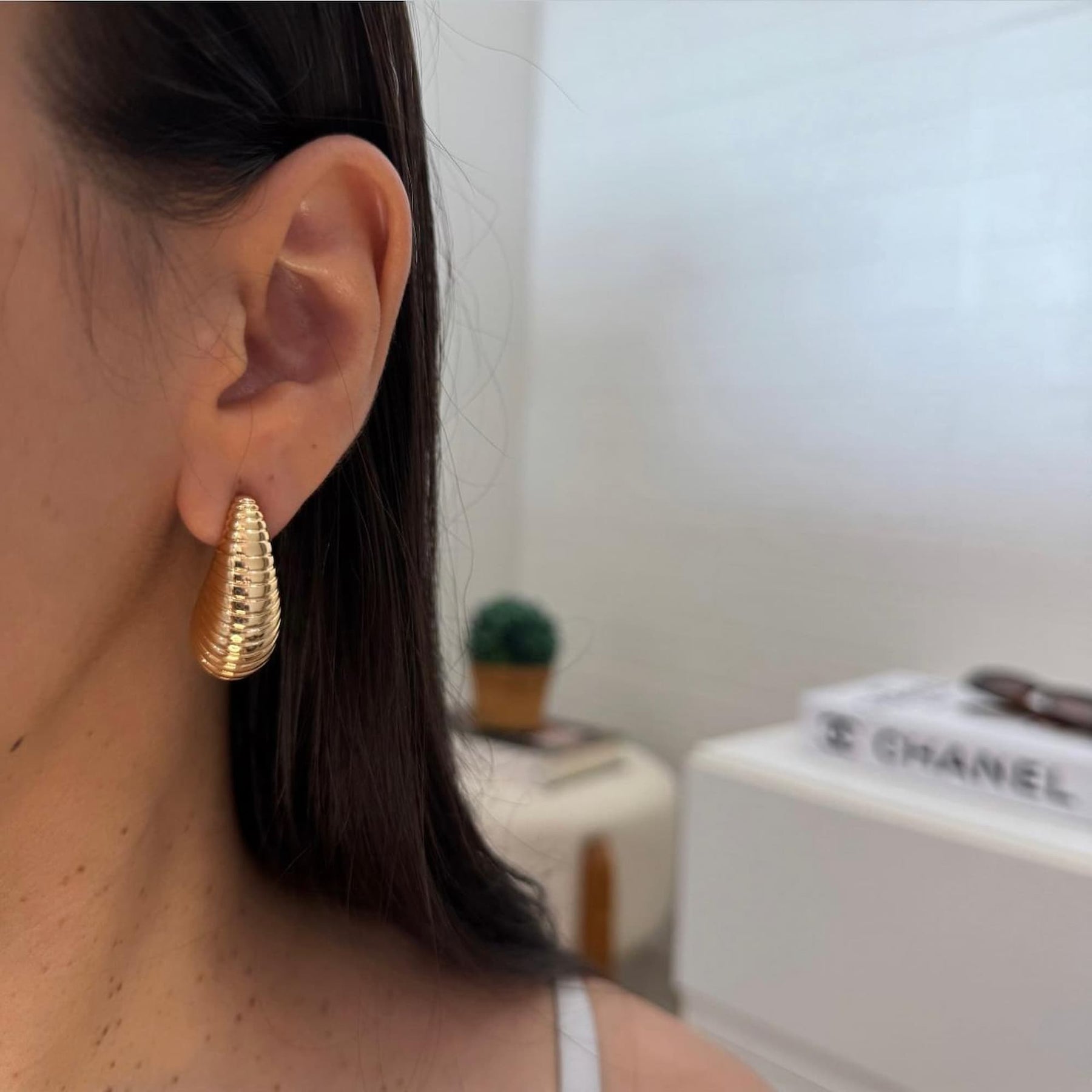 Brinco Gota Texturizada Ondulado