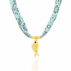 Colar Bandana Estilo Praia com Pingente de Peixe Dourado