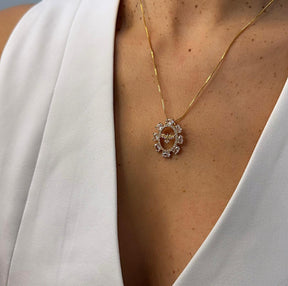 Colar Divino Espírito Santo Cravejado Zircônia Cristal