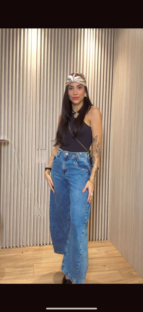 Lenço com Estampas de Cetim 90x90cm