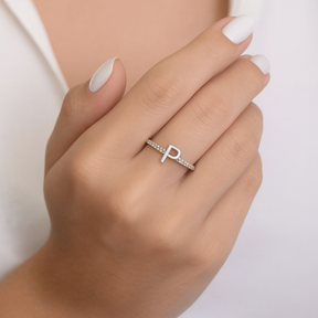Anel Ródio Branco Ajustável Cravejado Cristal Letras