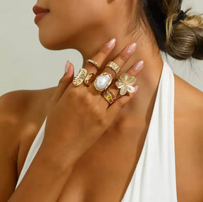 Kit de Anéis Barrocos de Pérolas e Flores