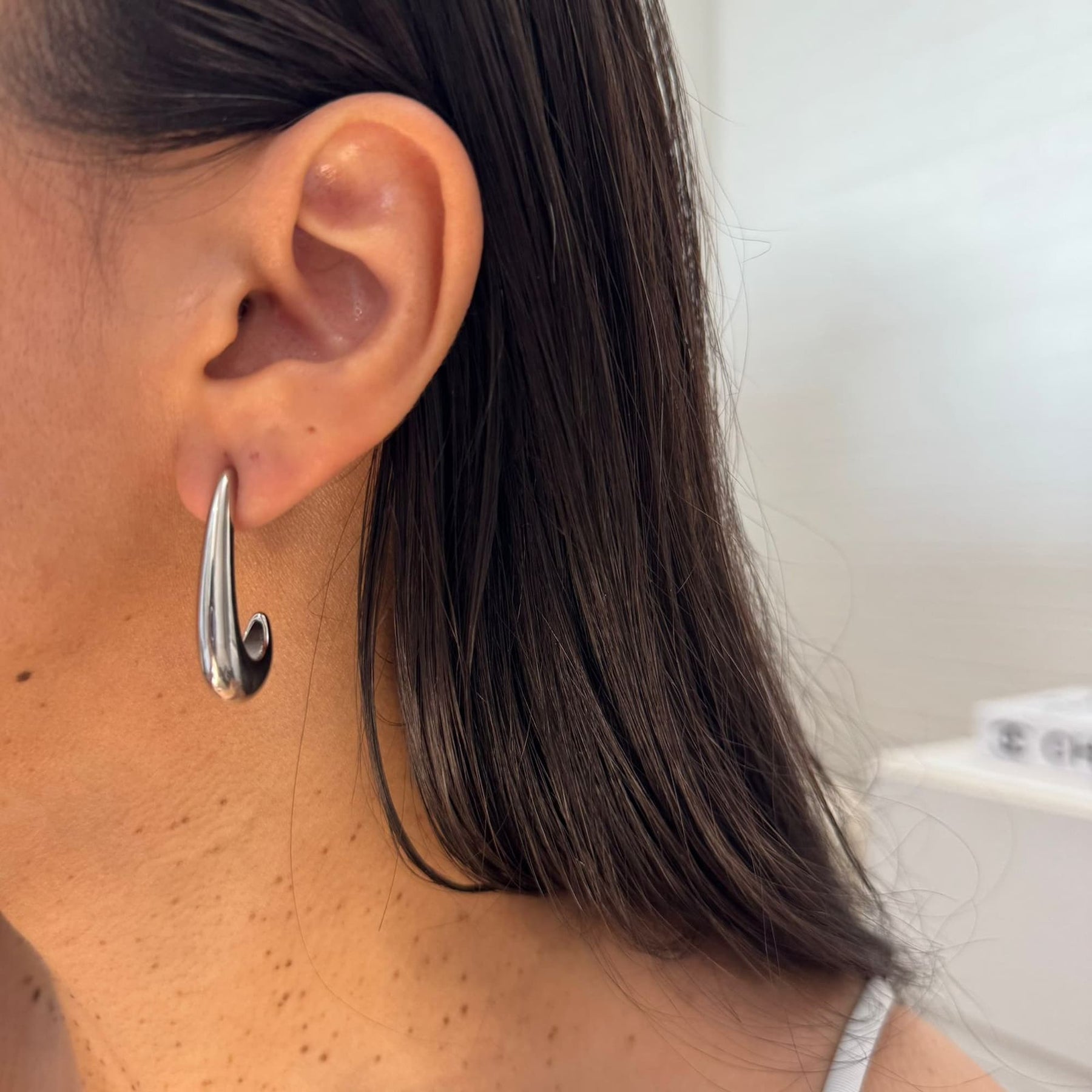 Brinco Gota Longo Liso