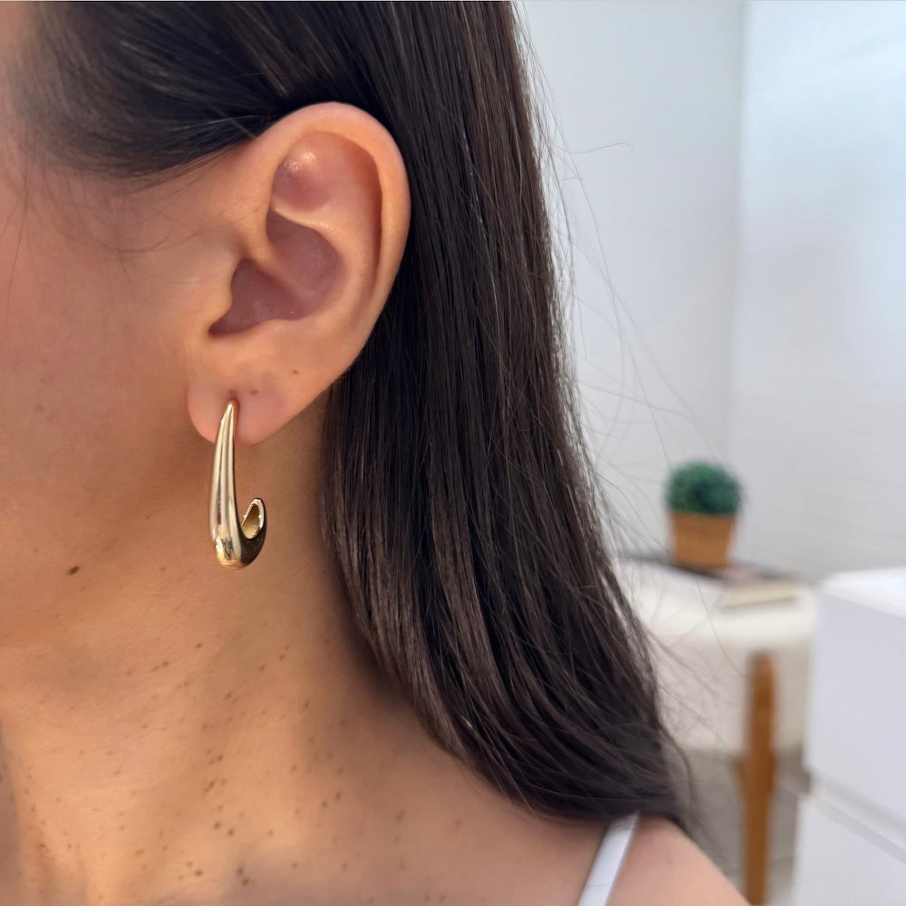 Brinco Gota Longo Liso