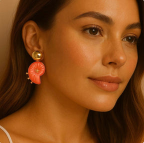 Brinco Caracol Coral com Dourado