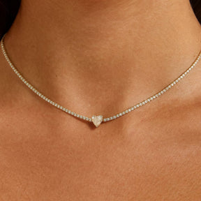 Choker Cravejada Cristal com Coração Dourado