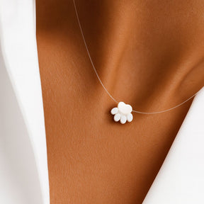 Choker Fio de Nylon com Pingente Patinha Pet