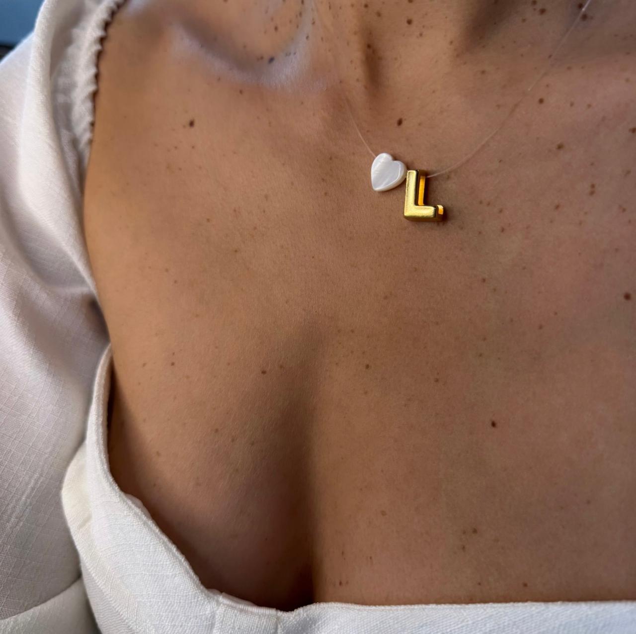 Choker de Nylon com Pingente de Letra Dourada