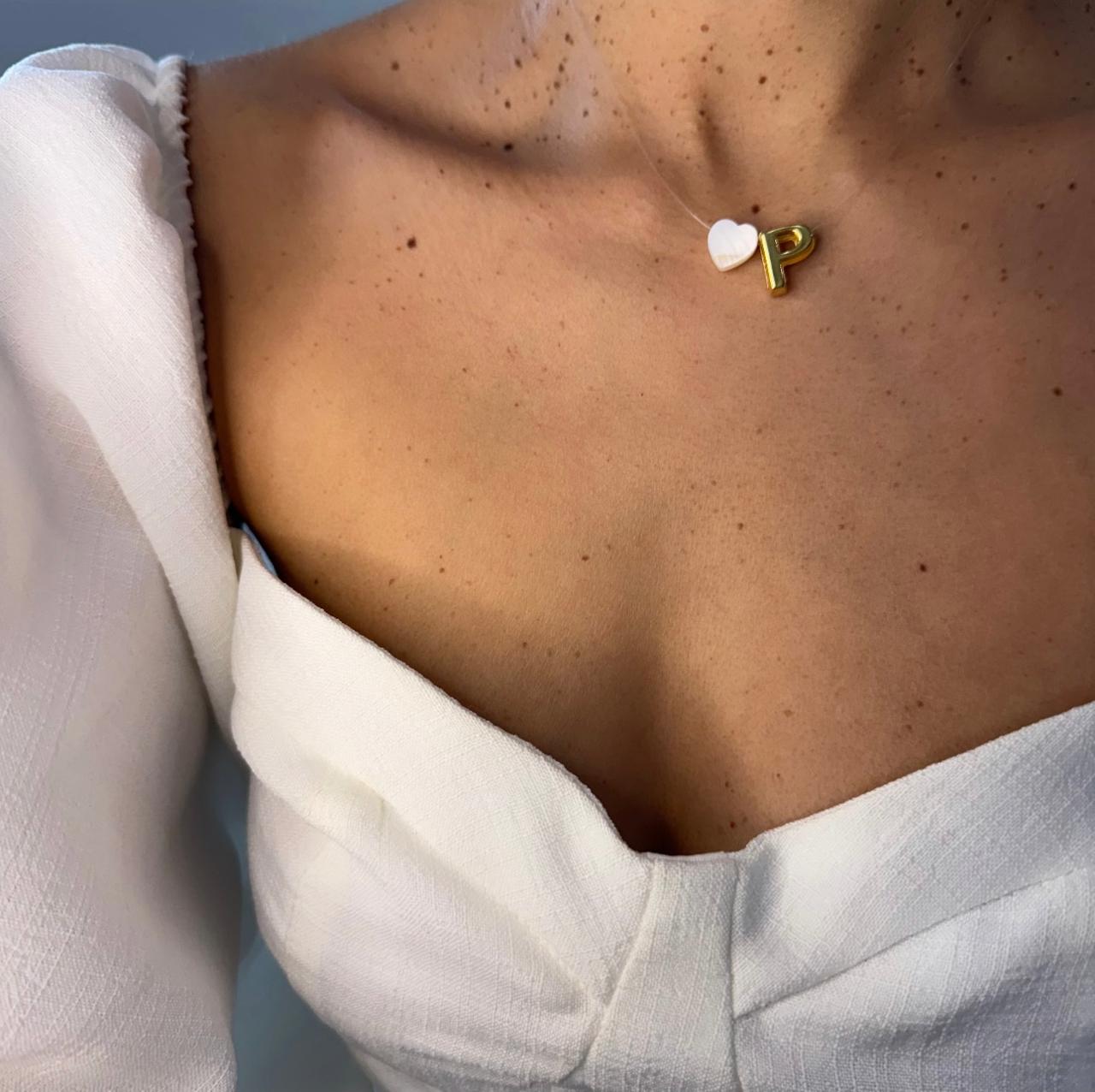 Choker de Nylon com Pingente de Letra Dourada