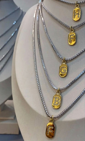 Colar Riviera com Pingente de Letra Inicial