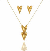 Conjunto Colar Coração Duplo com Brinco Coração Dourado