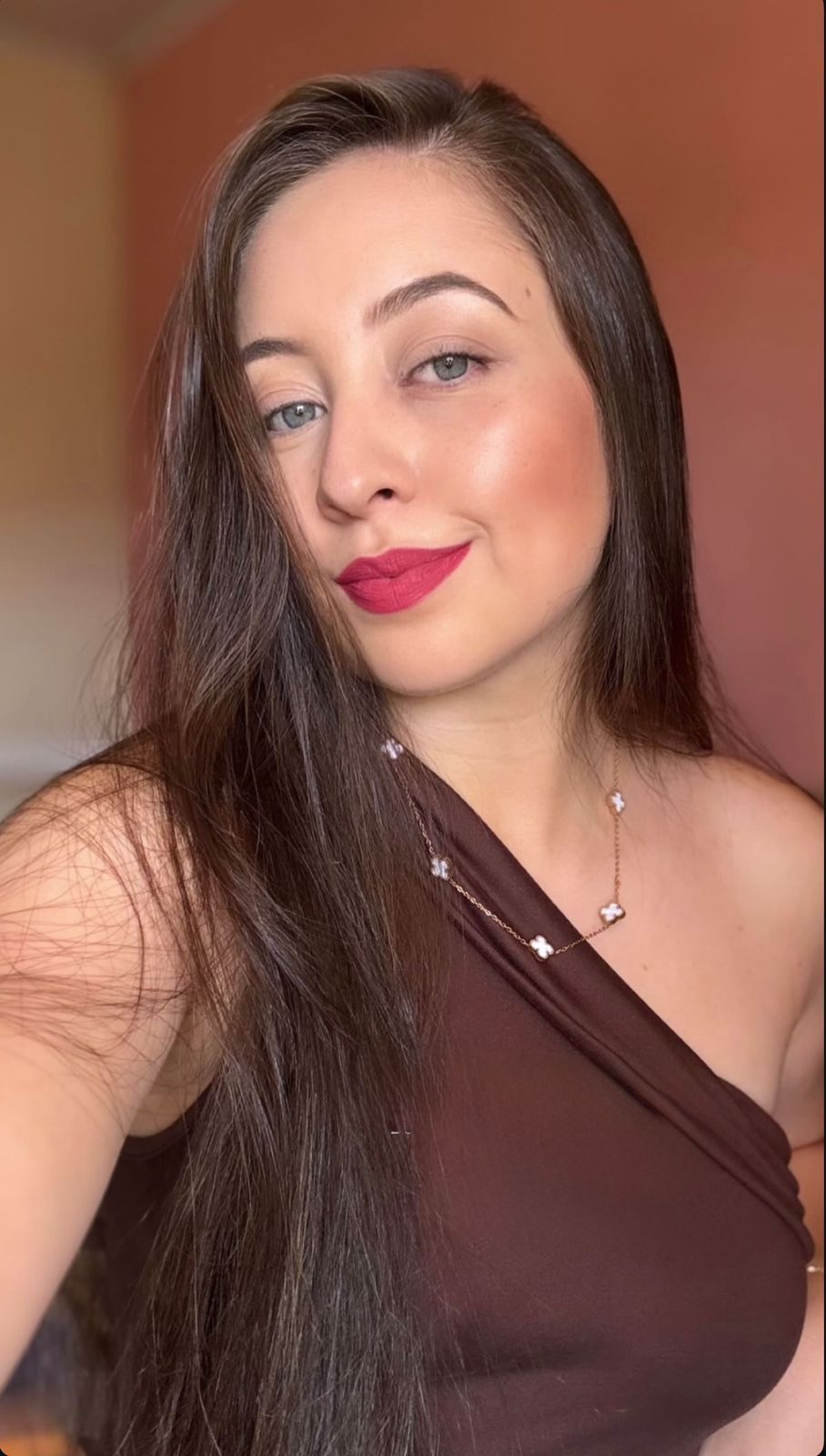 Colar Médio com Pingentes Trevos Dupla Face