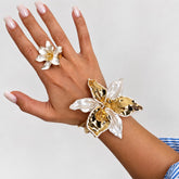 Kit Bracelete + Anel Ajustável Flor Lírio Dourado Esmaltado Perolado