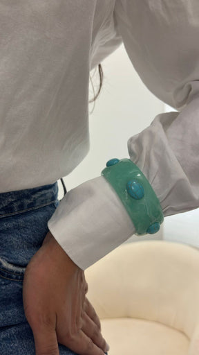 Bracelete de Acrílico com Pedras Azul Turquesa