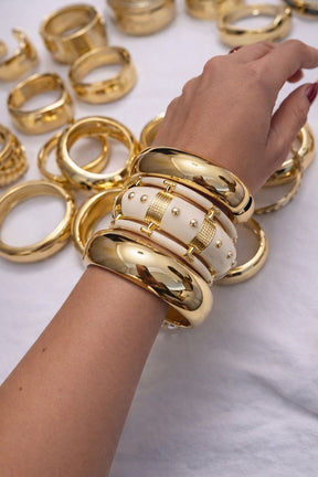 Bracelete Esmaltado Dourado Articulável