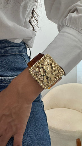 Bracelete de Resina com Detalhe Dourado Quadrado