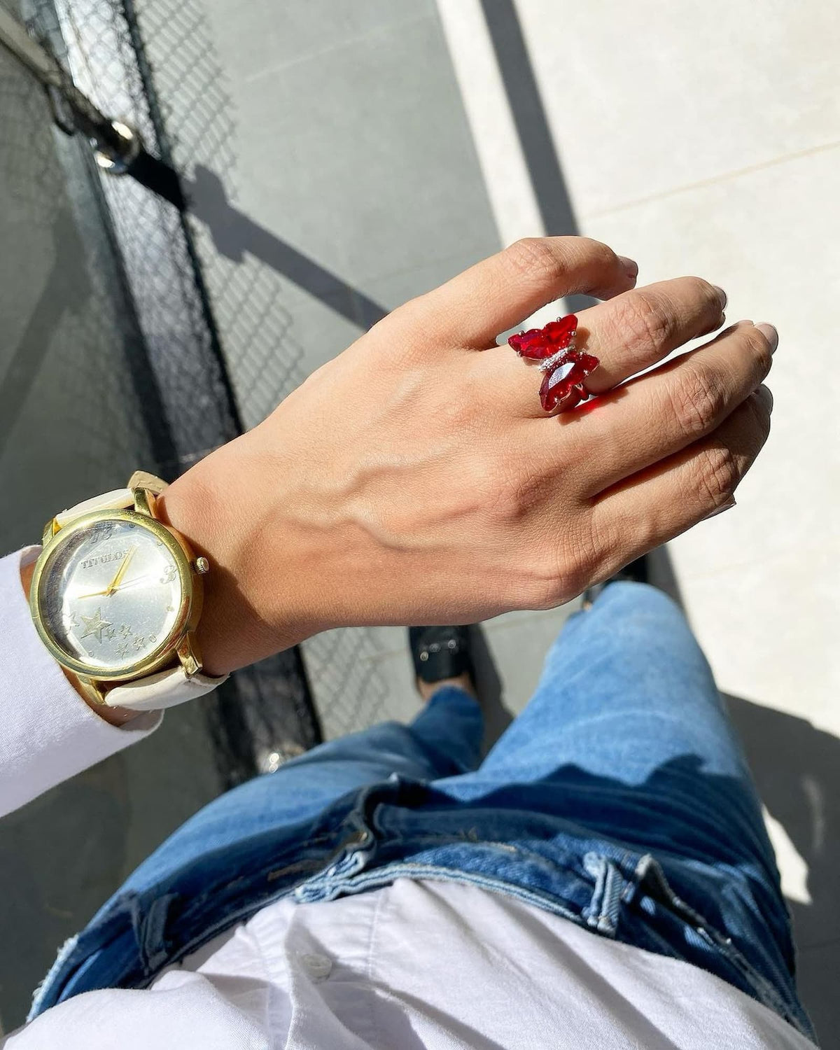 Anel Borboleta Ródio Branco com Vermelho Cristal