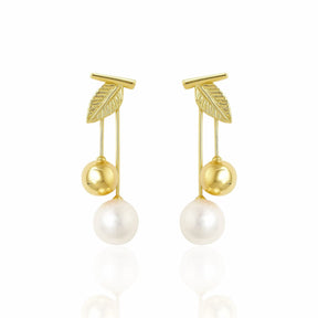 Brinco Cereja Dourado com Pérola